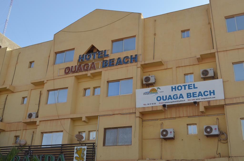 Ouaga Beach Hotel Ouagadougou Esterno foto